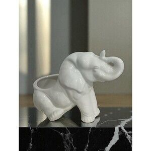 Vtg California Pottery 7000 Sitting Elephant Planter Glazed Creamy White MCM